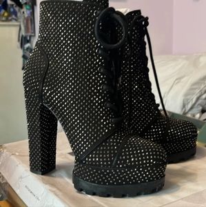 SOLD SOLD SOLD Jessica Simpson platform bootie